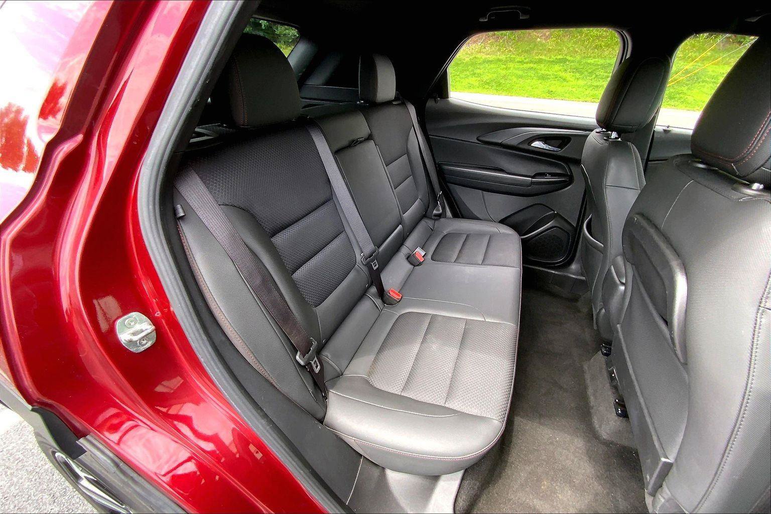 Used 2022 Chevrolet TrailBlazer RS w/ Technology Package FWD image 25