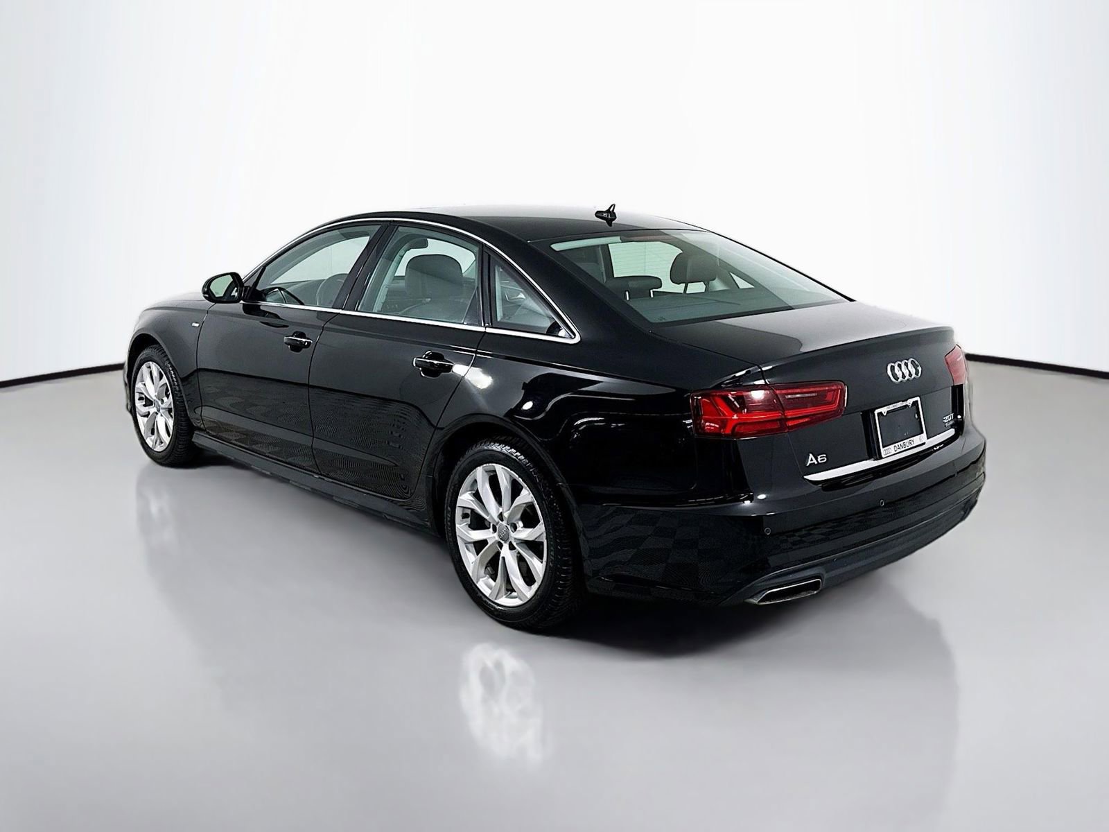 Used 2018 Audi A6 2.0T Premium Plus w/ Premium Plus Package image 3