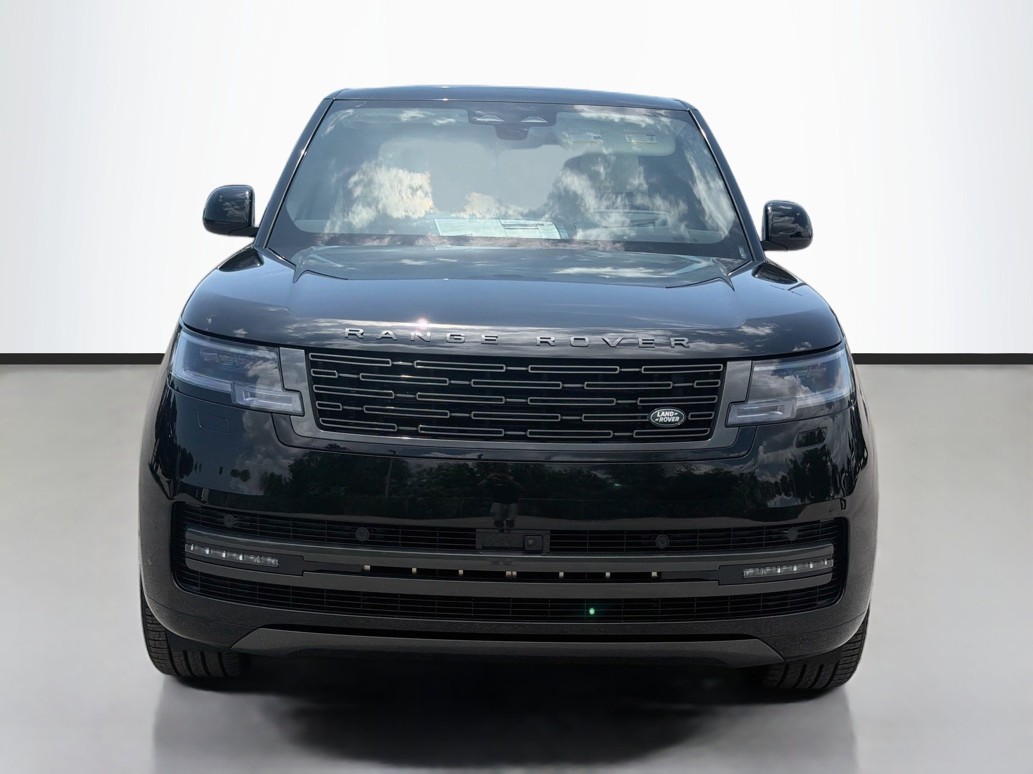 New 2026 Land Rover Range Rover Long Wheelbase SE AWD/4WD image 8