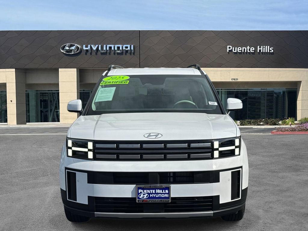 Used 2025 Hyundai Santa Fe SEL image 2