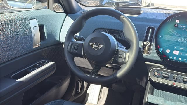 Used 2025 MINI Cooper Countryman S w/ Comfort Package Max AWD/4WD image 24