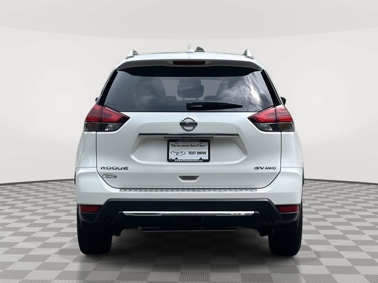 Used 2018 Nissan Rogue SV AWD/4WD image 6