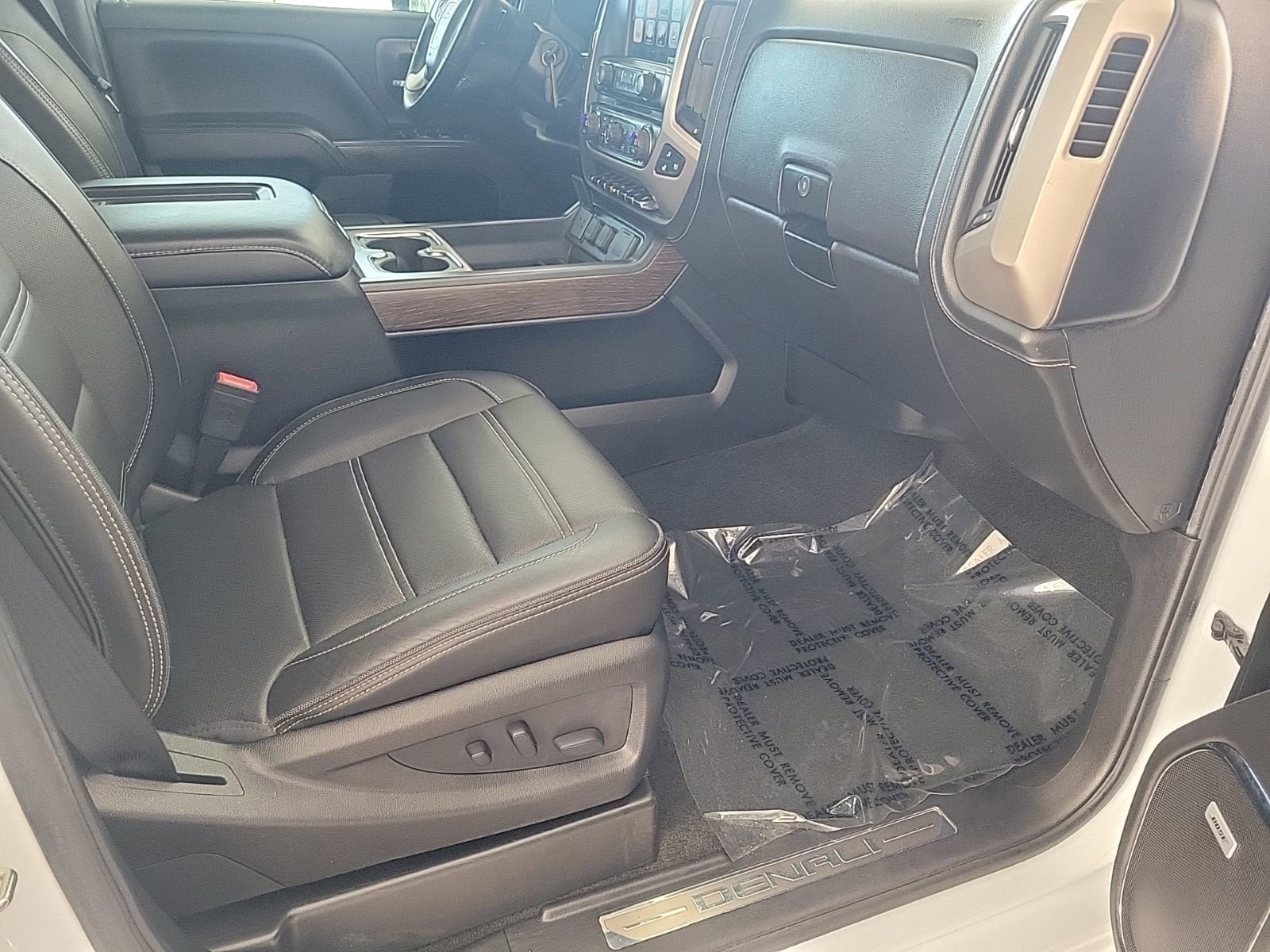 Used 2017 GMC Sierra 2500 Denali w/ Duramax Plus Package AWD/4WD image 13