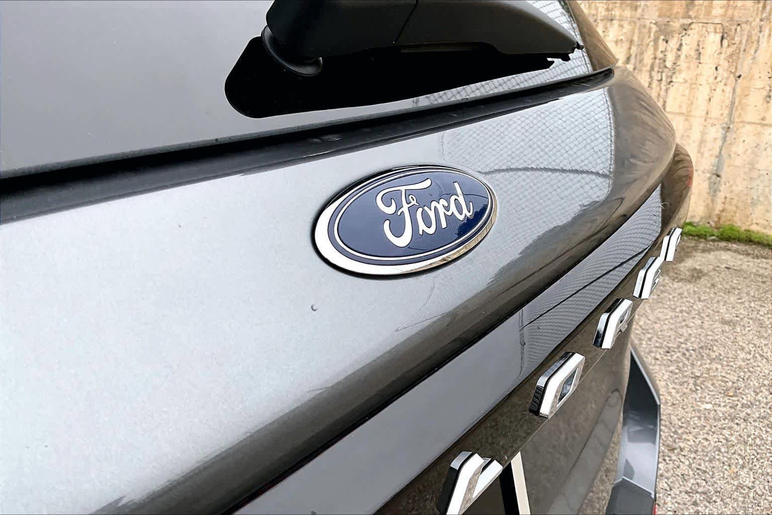 Used 2025 Ford Explorer Active w/ Active Comfort Package RWD image 31