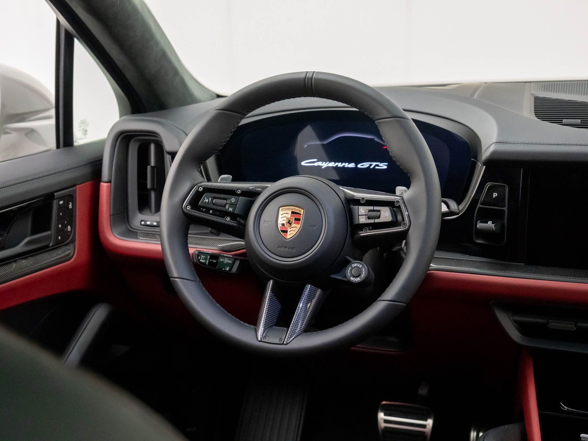 New 2026 Porsche Cayenne GTS image 12
