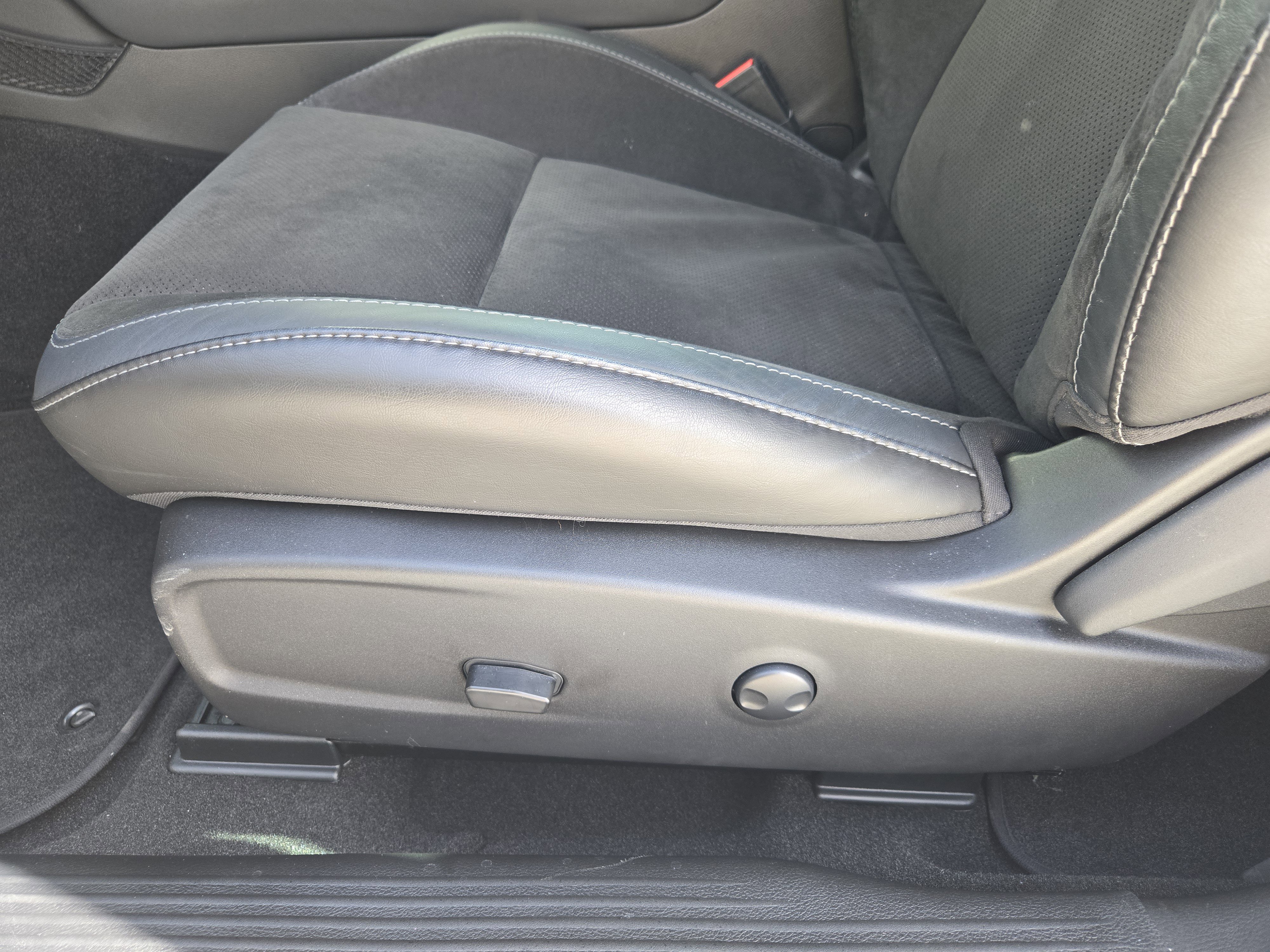 Used 2023 Dodge Challenger R/T Scat Pack image 26