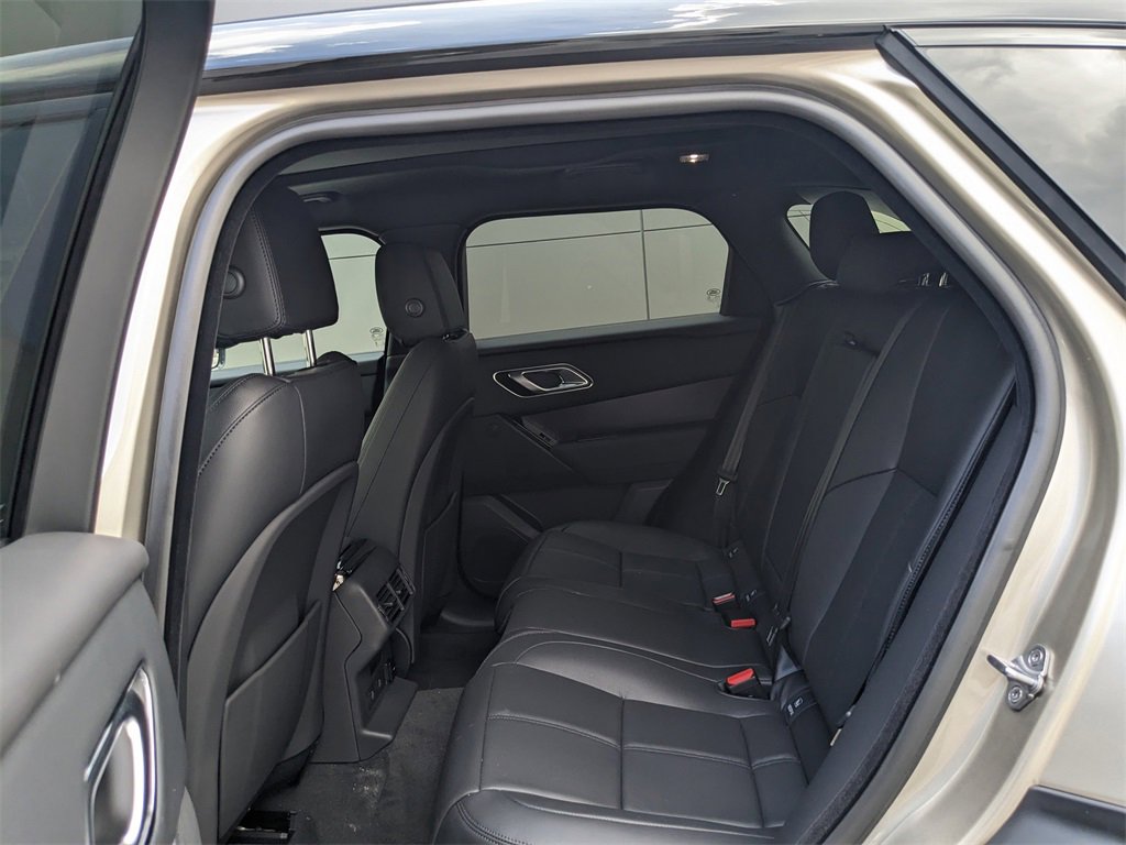 New 2026 Land Rover Range Rover Velar Dynamic SE image 14