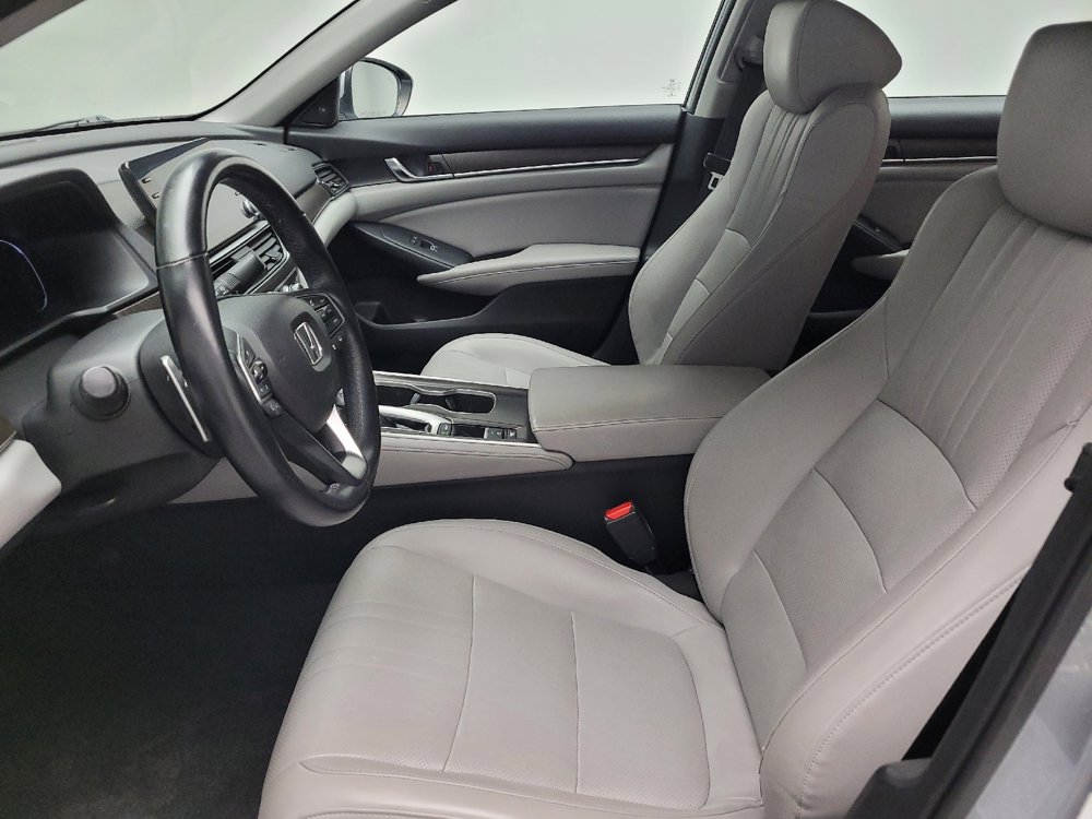 Used 2018 Honda Accord Touring image 17