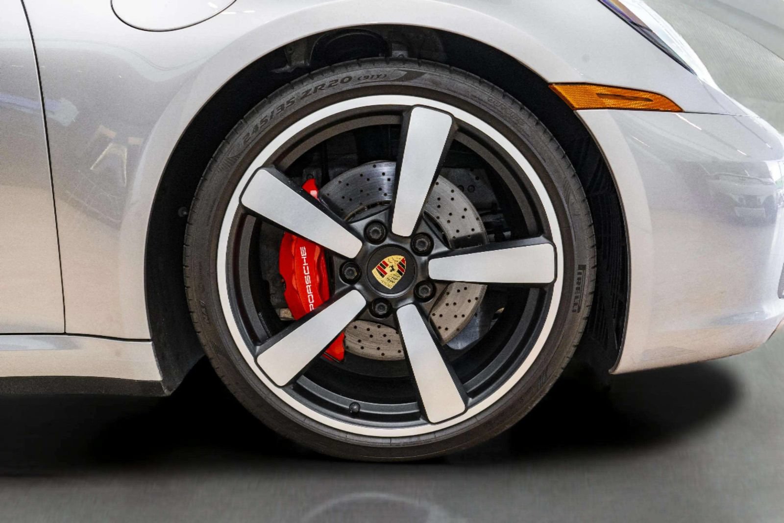 Used 2020 Porsche 911 Carrera 4S AWD/4WD image 60