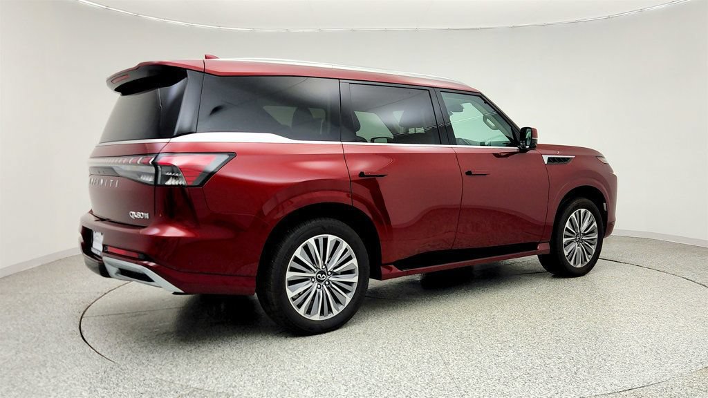 Used 2026 INFINITI QX80 Sensory AWD/4WD image 5