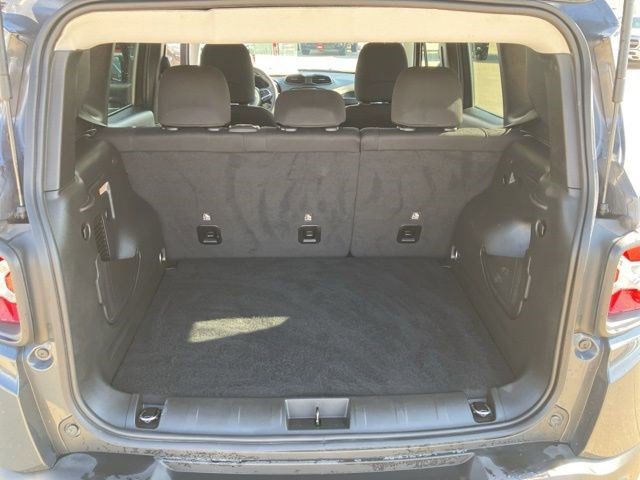 Certified 2023 Jeep Renegade Latitude image 13