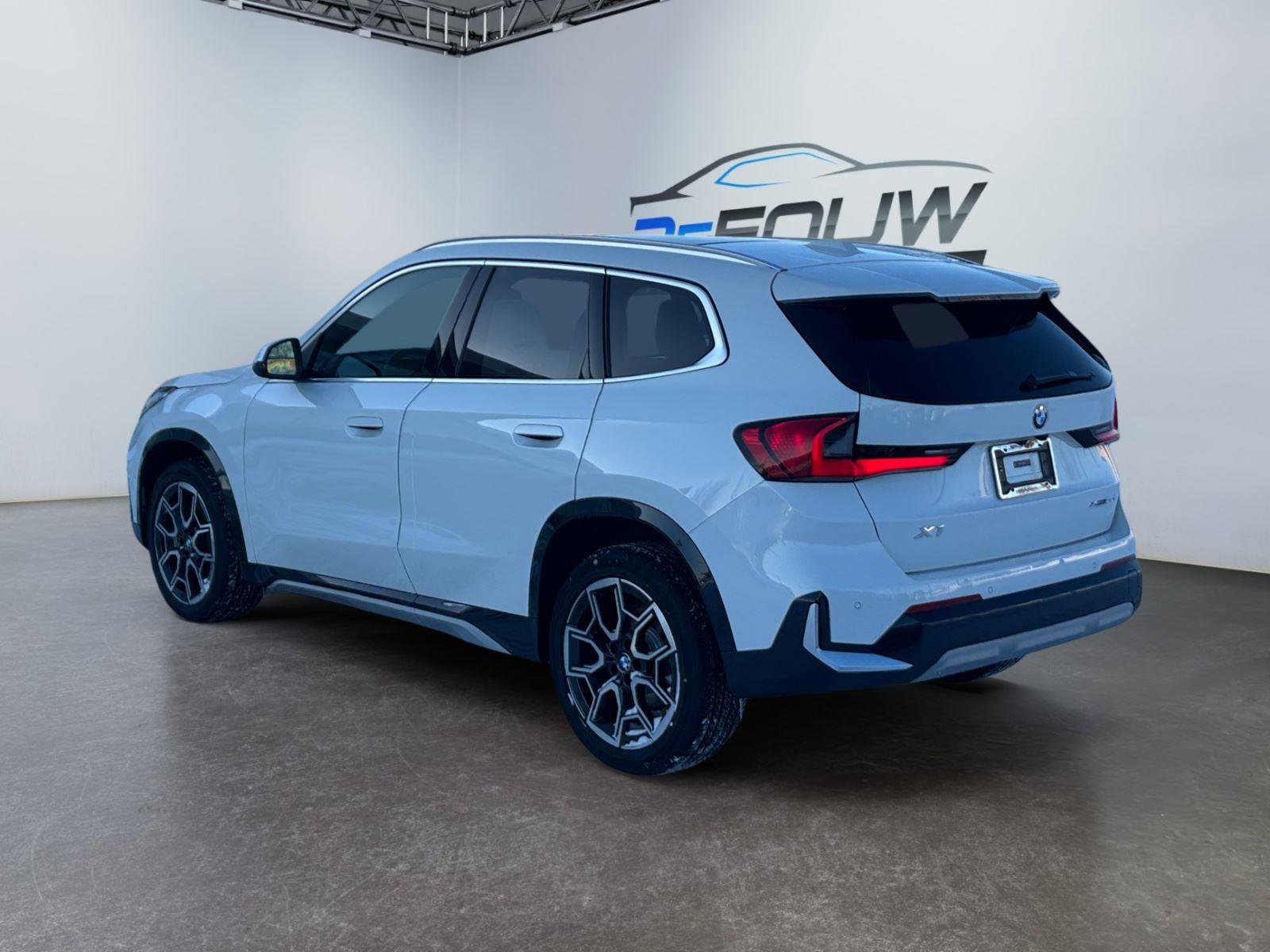 New 2026 BMW X1 xDrive28i w/ Convenience Package AWD/4WD image 5