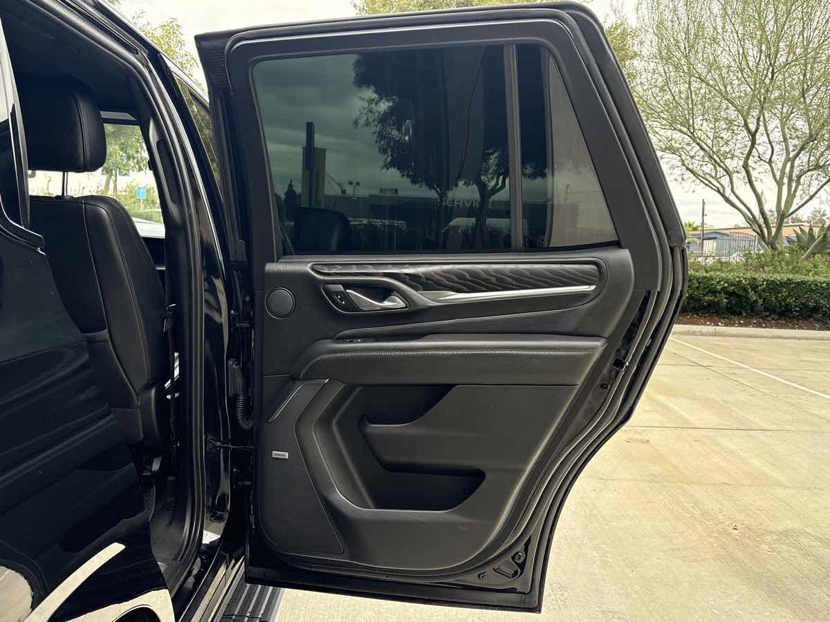 Used 2021 GMC Yukon Denali w/ Denali Premium Package image 13