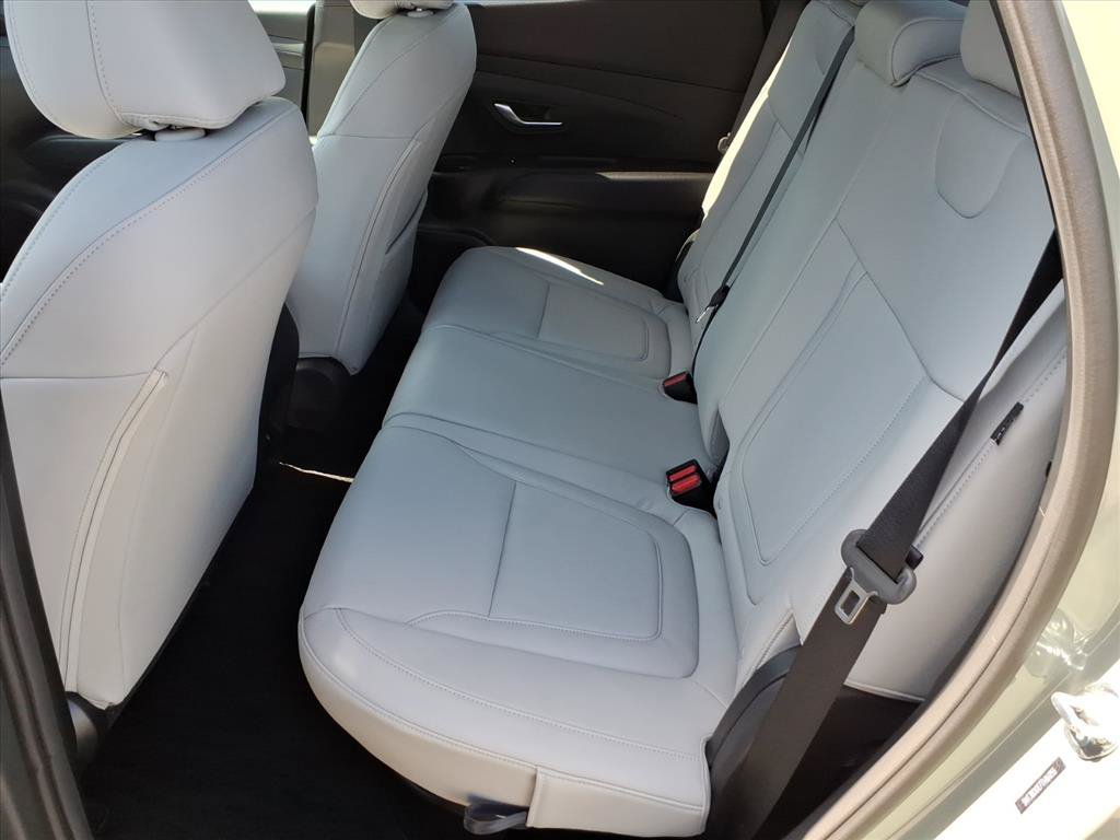 Used 2026 Hyundai Santa Cruz SEL AWD/4WD image 13