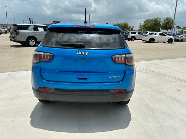 Used 2018 Jeep Compass Sport w/ Tech Group FWD image 4