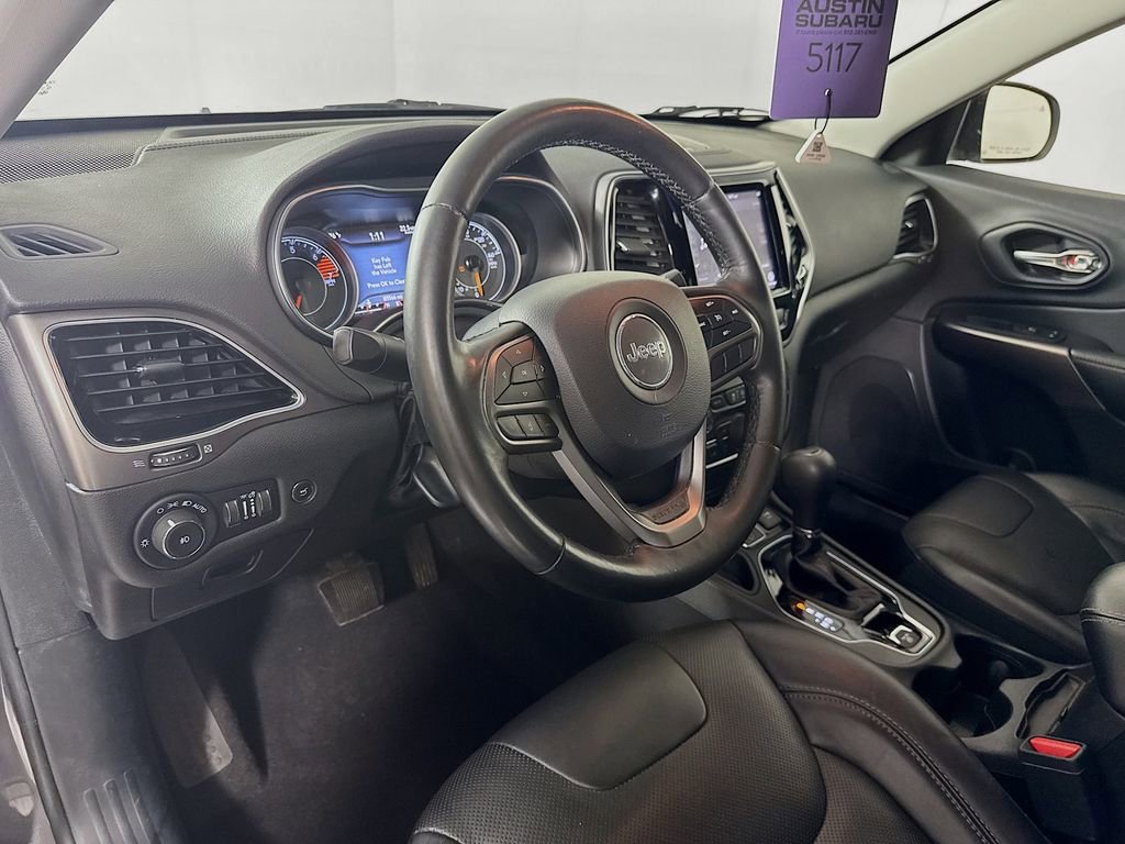 Used 2019 Jeep Cherokee Limited FWD image 5
