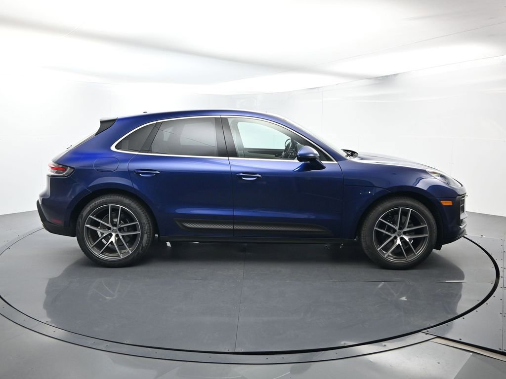Certified 2022 Porsche Macan S image 16
