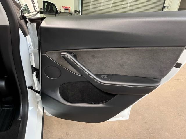 Used 2023 Tesla Model Y Long Range image 13