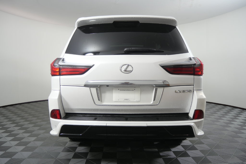 Used 2021 Lexus LX 570 4WD w/ Sport Package image 5