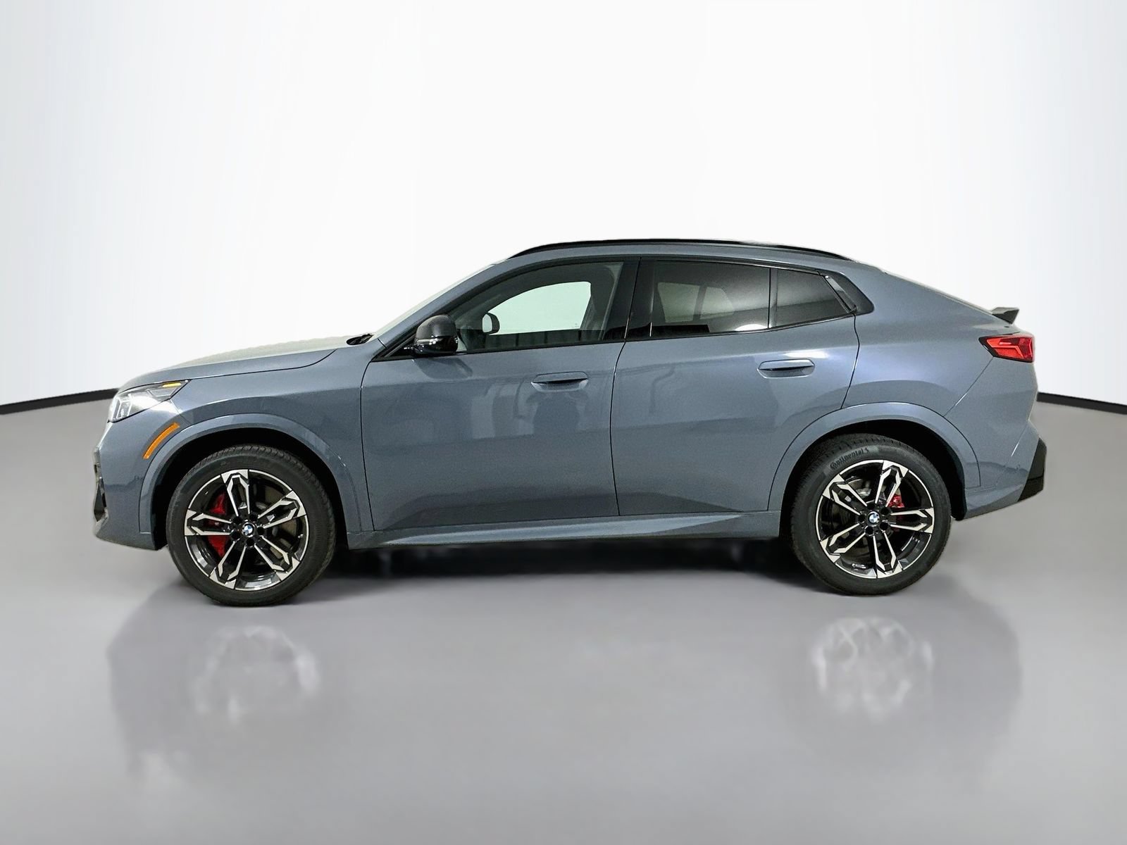 New 2026 BMW X2 xDrive28i w/ Technology Package AWD/4WD image 8