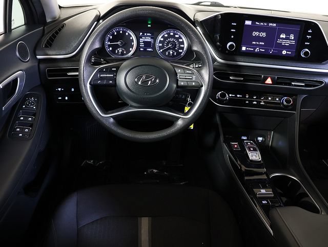 Used 2022 Hyundai Sonata SE FWD image 3