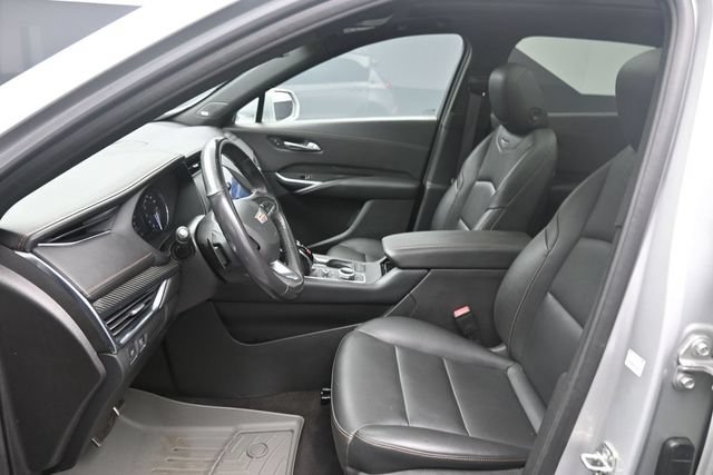Used 2020 Cadillac XT4 Sport w/ Driver Awareness Package AWD/4WD image 18