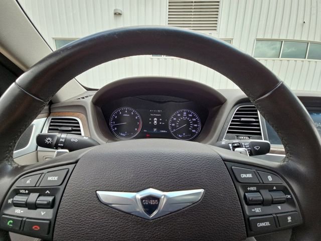 Used 2015 Hyundai Genesis 3.8 w/ Option Group 04 image 25