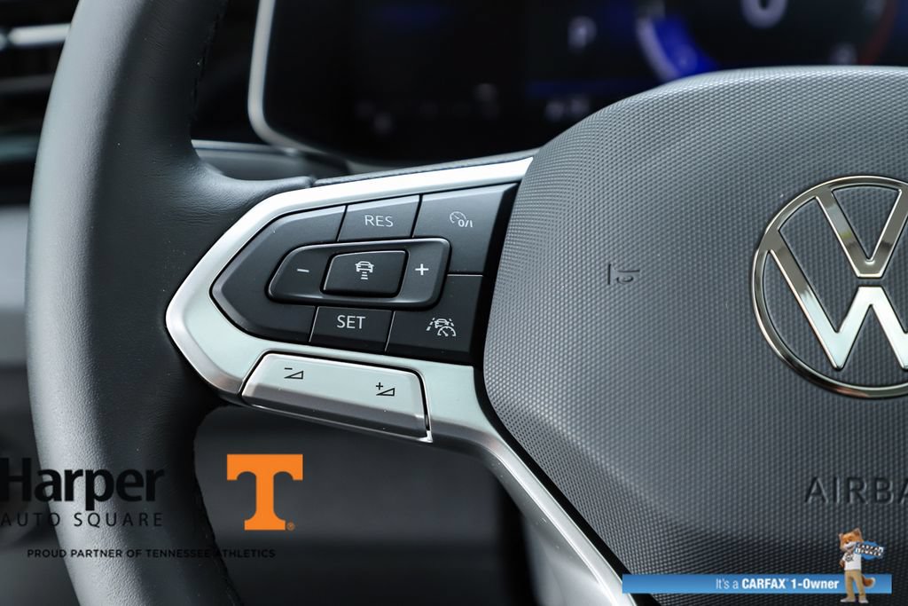 Used 2025 Volkswagen Jetta SE w/ Sunroof Package FWD image 58