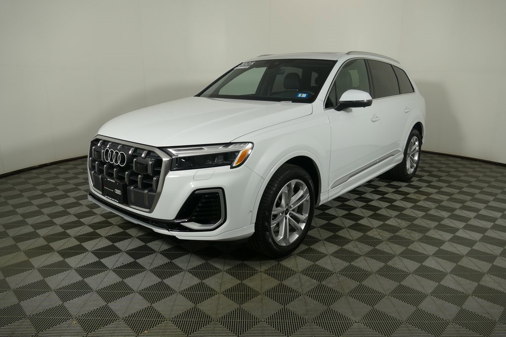 Used 2025 Audi Q7 3.0T Premium Plus image 7