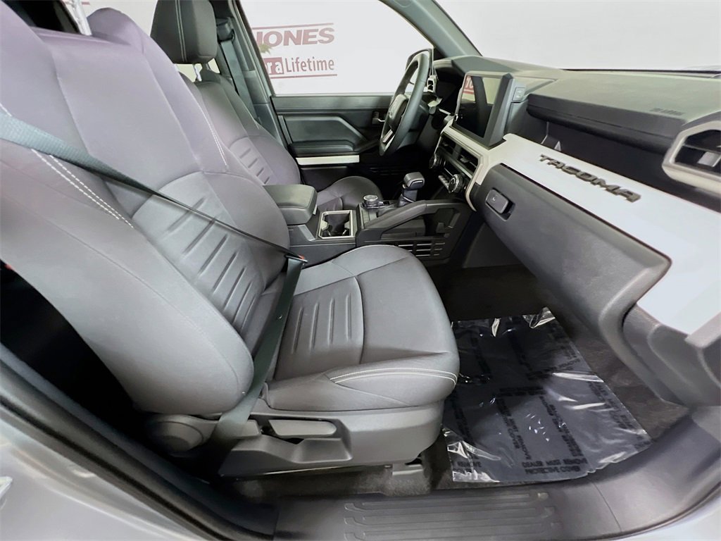 Used 2024 Toyota Tacoma TRD Sport image 30