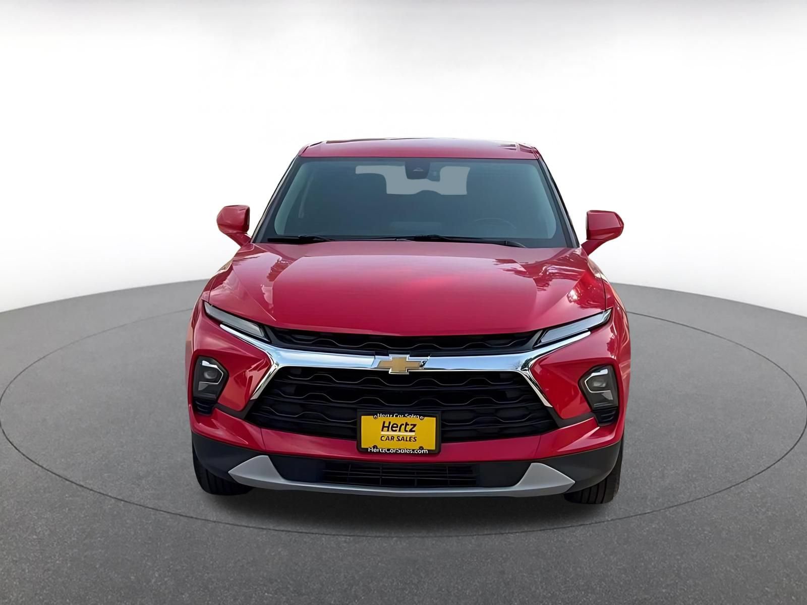 Used 2025 Chevrolet Blazer LT FWD image 4