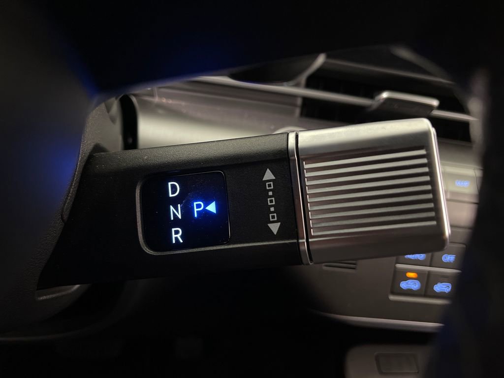 Certified 2025 Hyundai Kona SEL FWD image 24