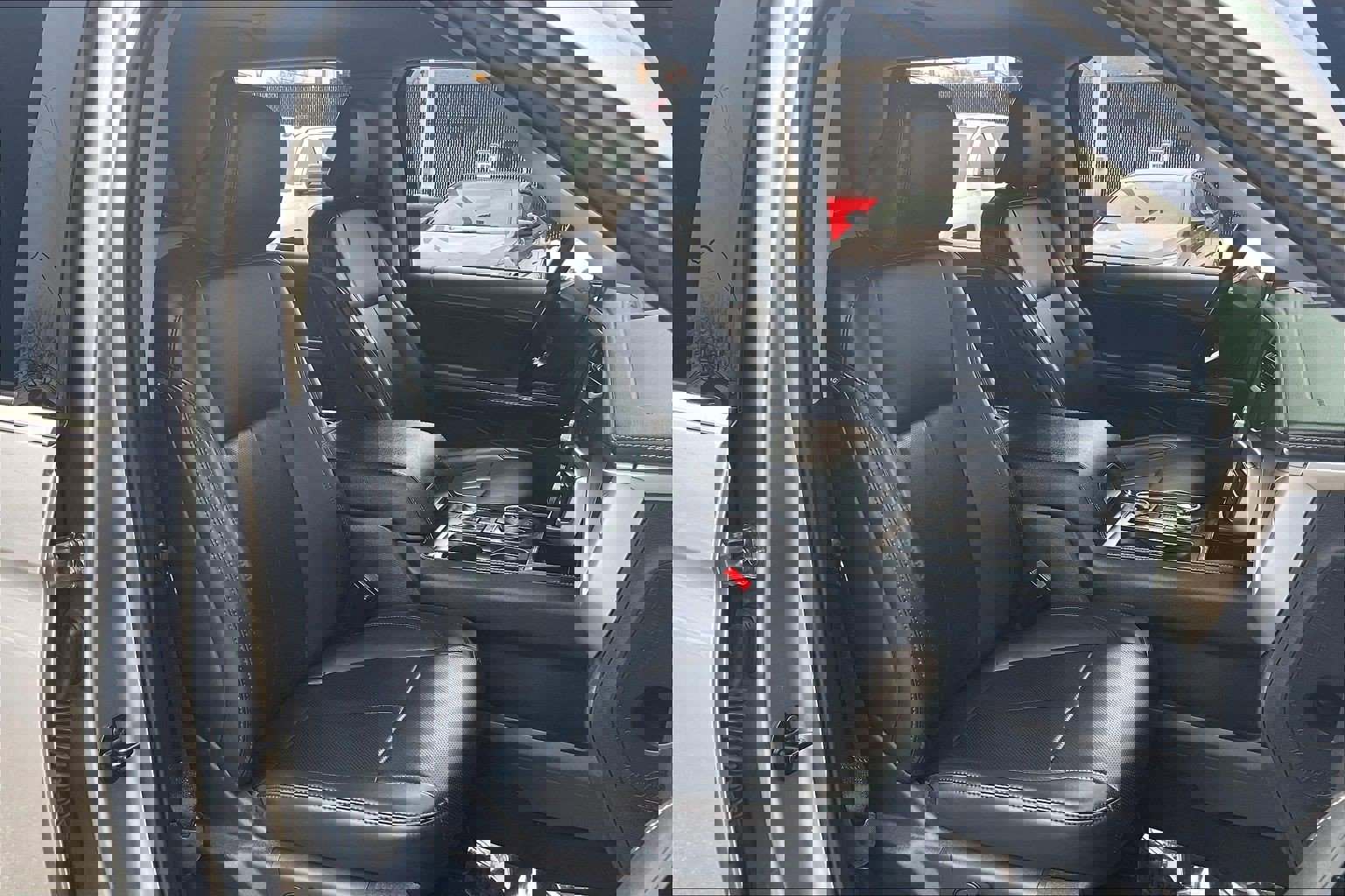 Used 2024 Ford Expedition XLT image 9