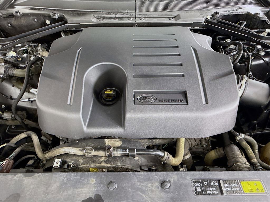 Used 2021 Land Rover Defender 90 X image 31