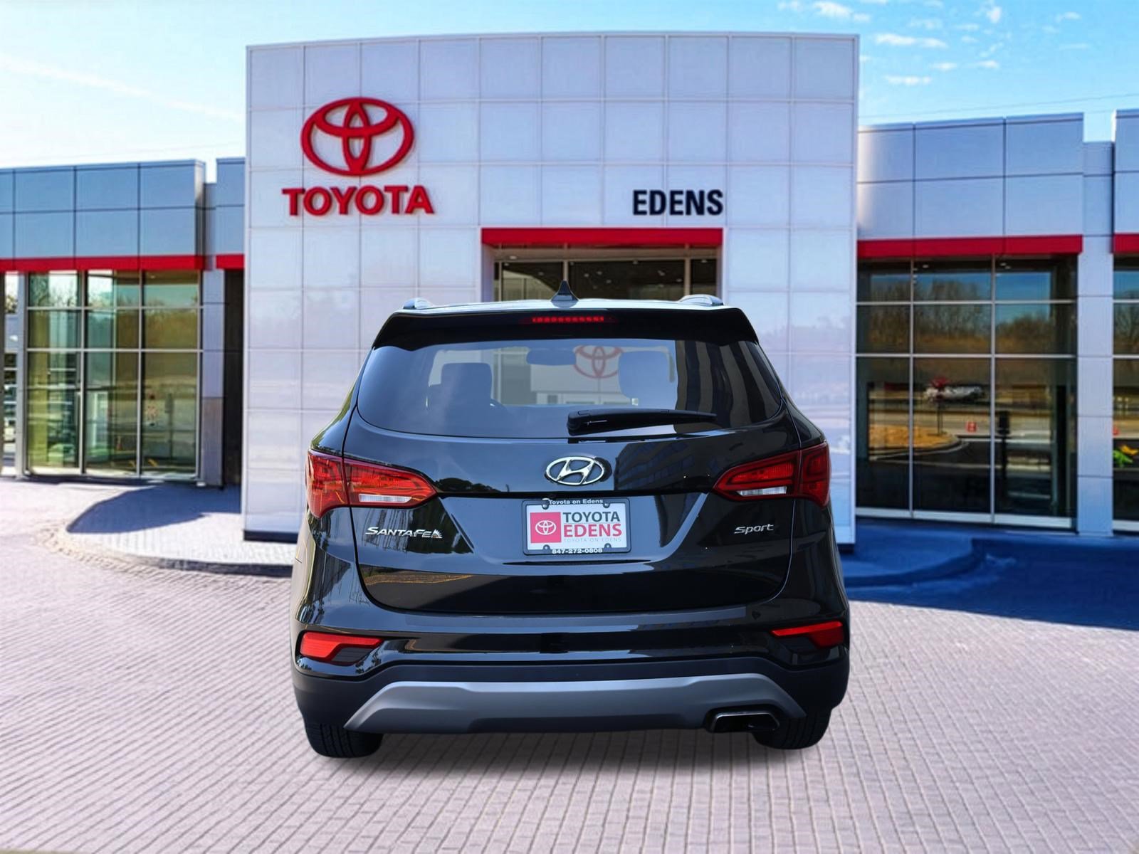 Used 2017 Hyundai Santa Fe Sport FWD image 4