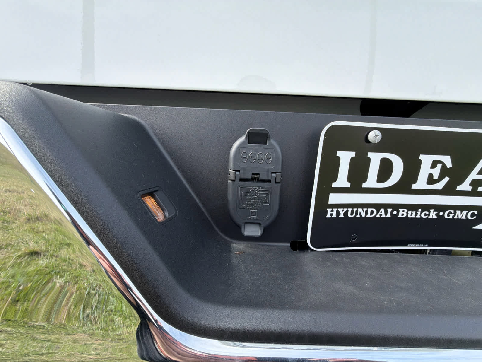 New 2026 GMC Sierra 1500 SLE w/ Preferred Package image 15