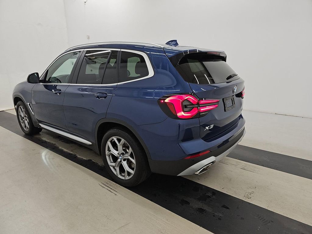 Used 2024 BMW X3 xDrive30i image 2