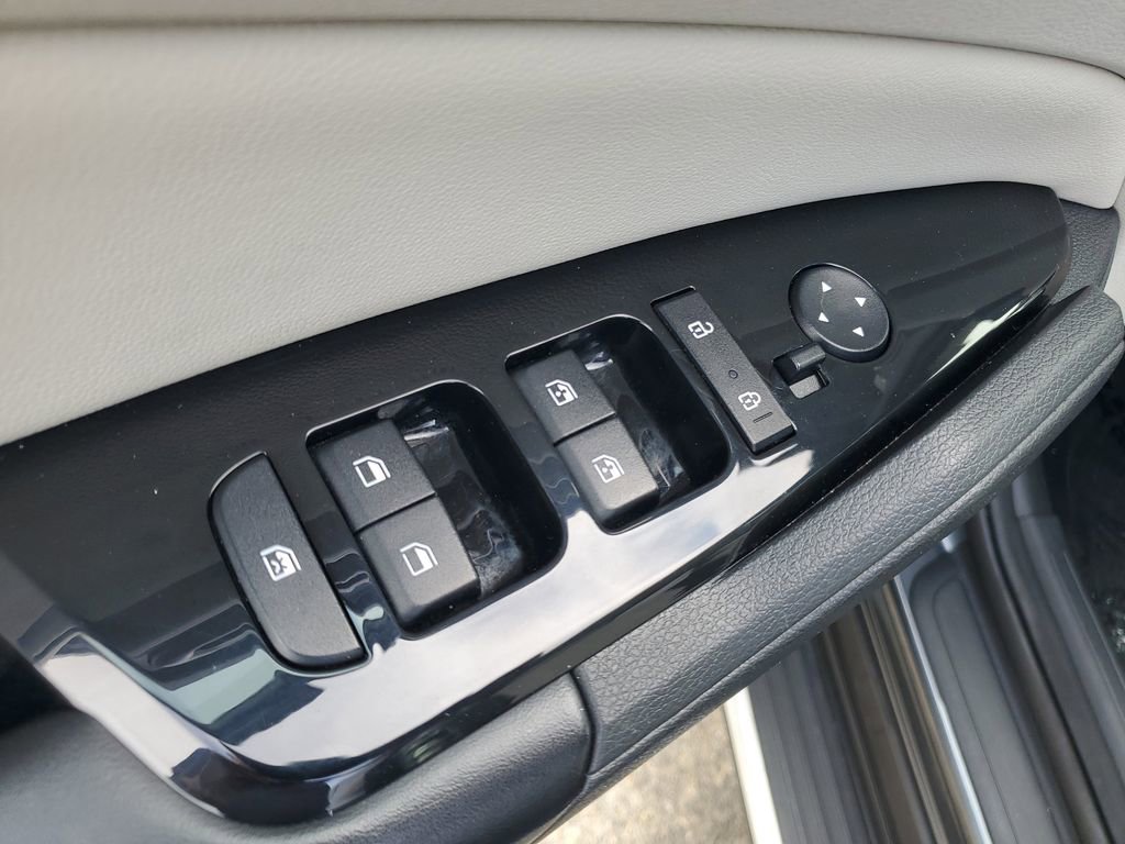 Used 2023 Kia Sportage EX FWD image 9