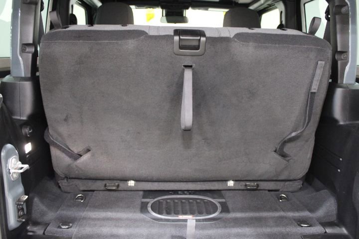 Used 2024 Jeep Wrangler Sport AWD/4WD image 13