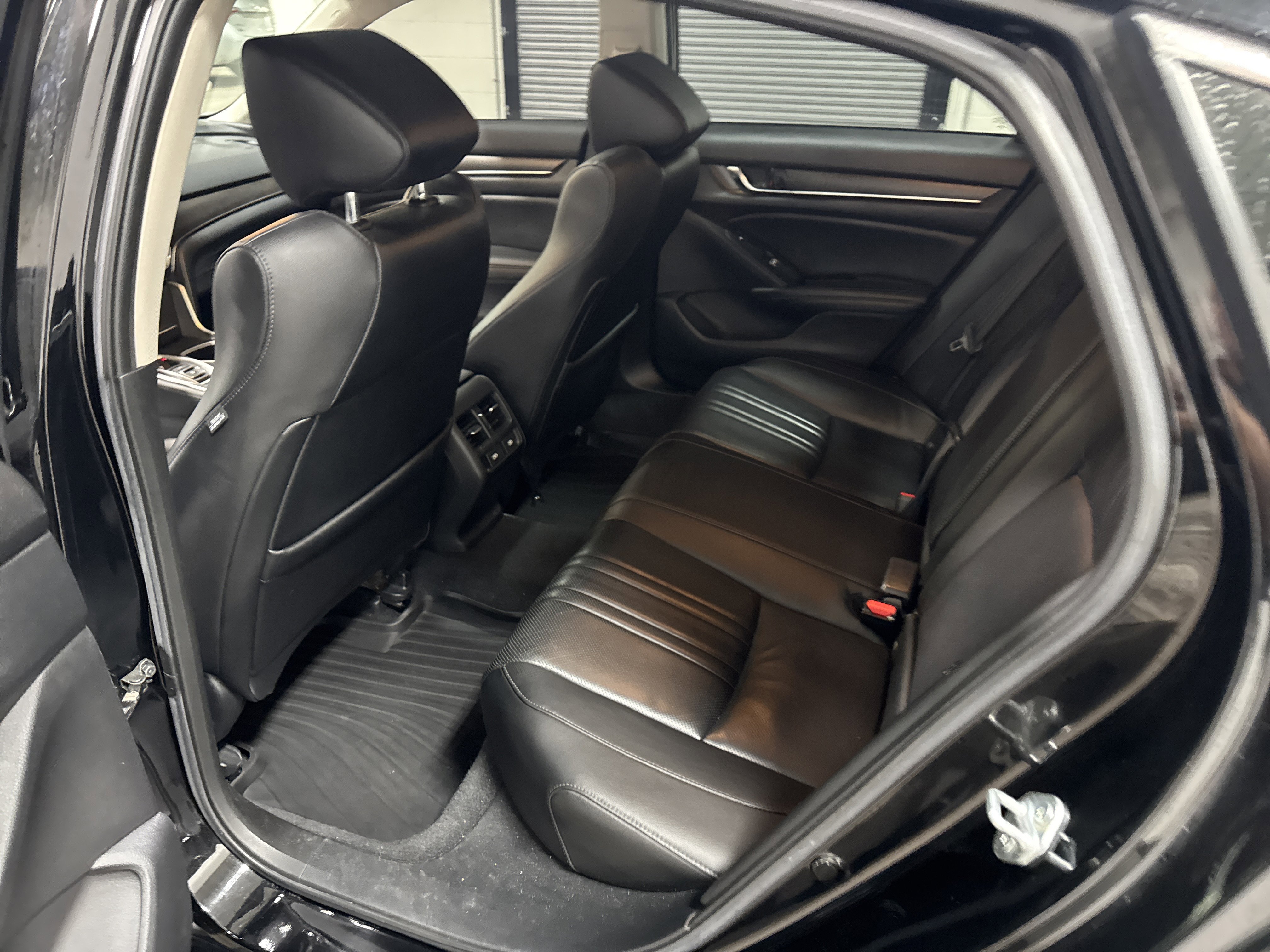 Used 2021 Honda Accord Touring image 30