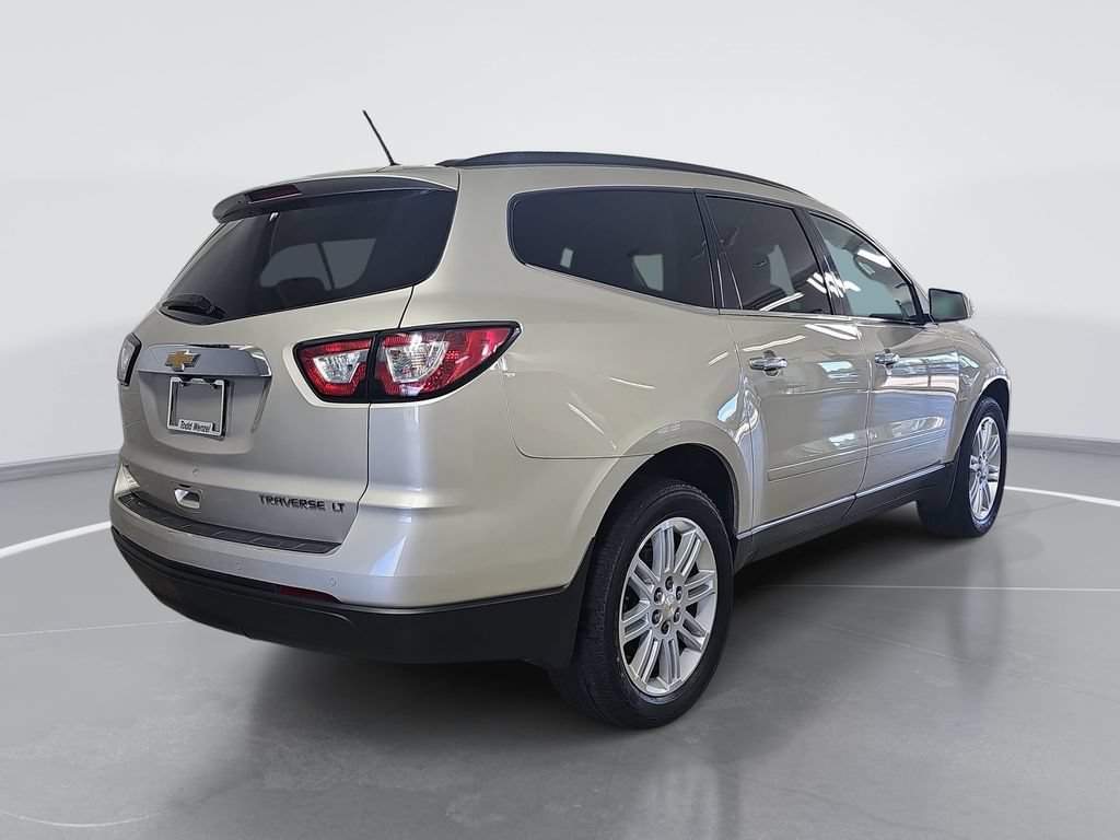 Used 2015 Chevrolet Traverse LT w/ Style and Technology Package AWD/4WD image 3