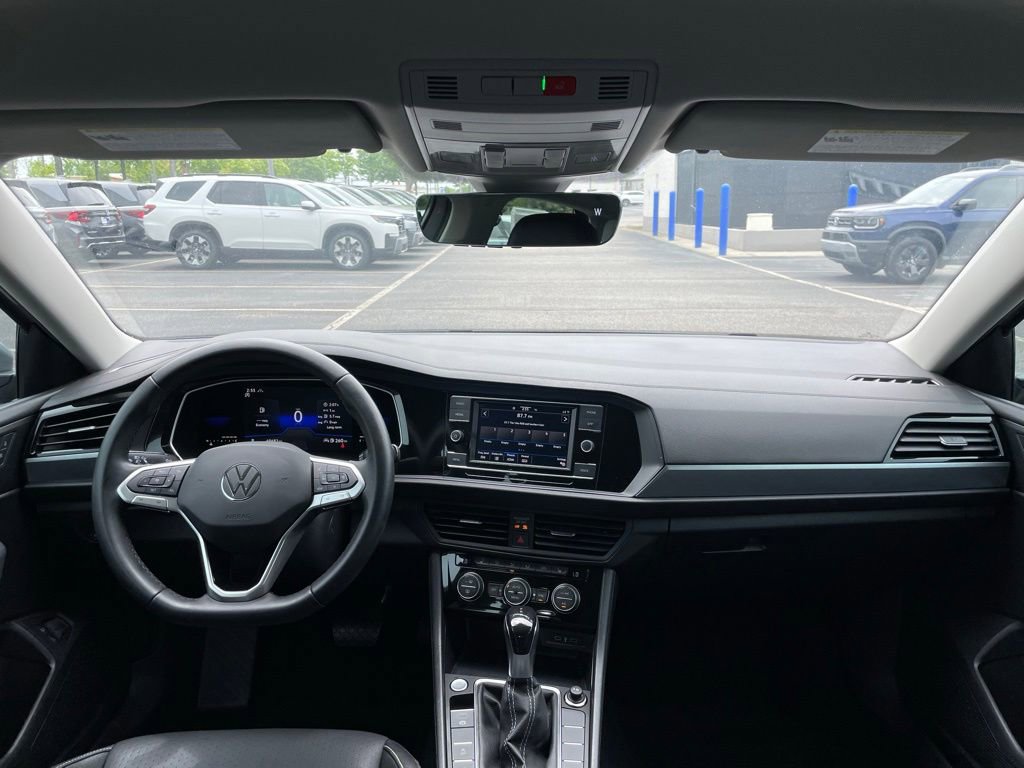 Used 2022 Volkswagen Jetta SE FWD image 10