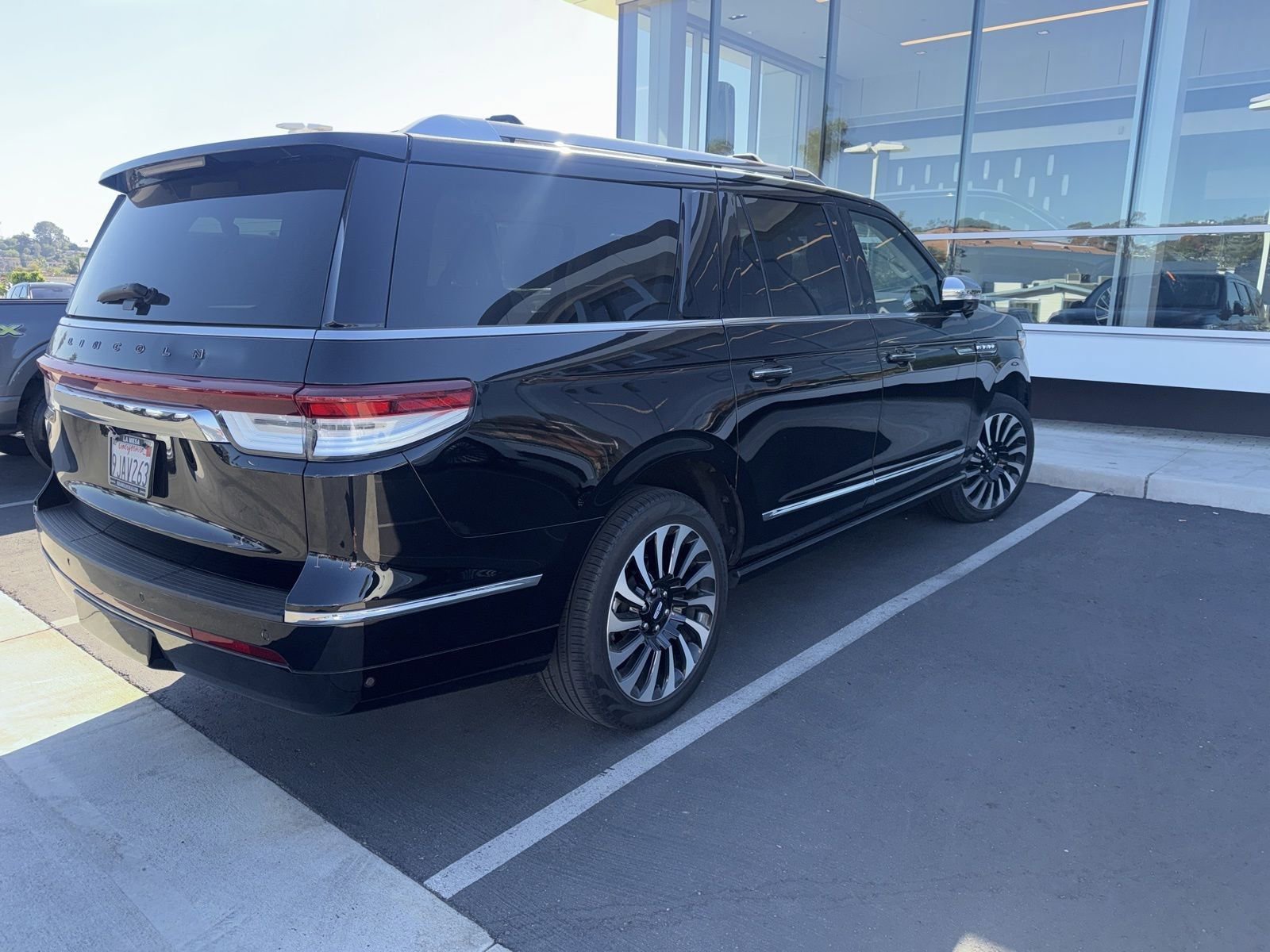 Certified 2023 Lincoln Navigator L Black Label AWD/4WD image 18