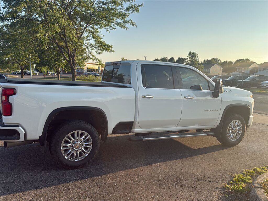 Used 2023 Chevrolet Silverado 2500 High Country w/ Safety Package II AWD/4WD image 6