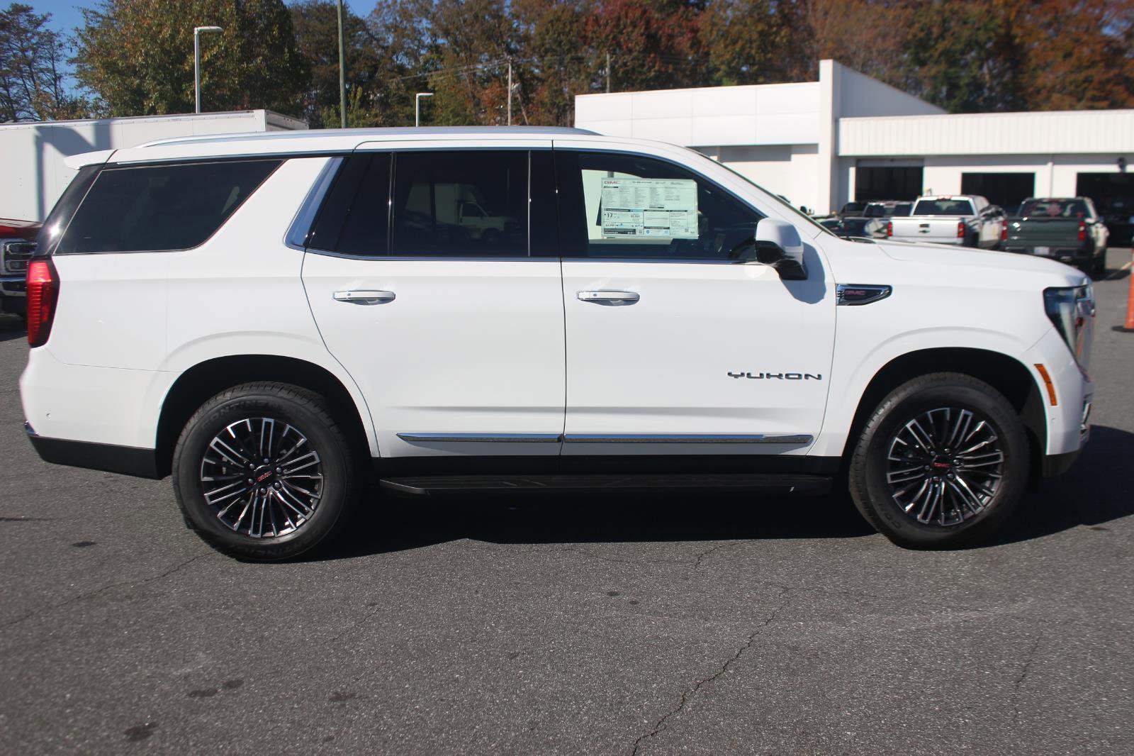 New 2026 GMC Yukon Elevation w/ LPO, Floor Liner Package image 8