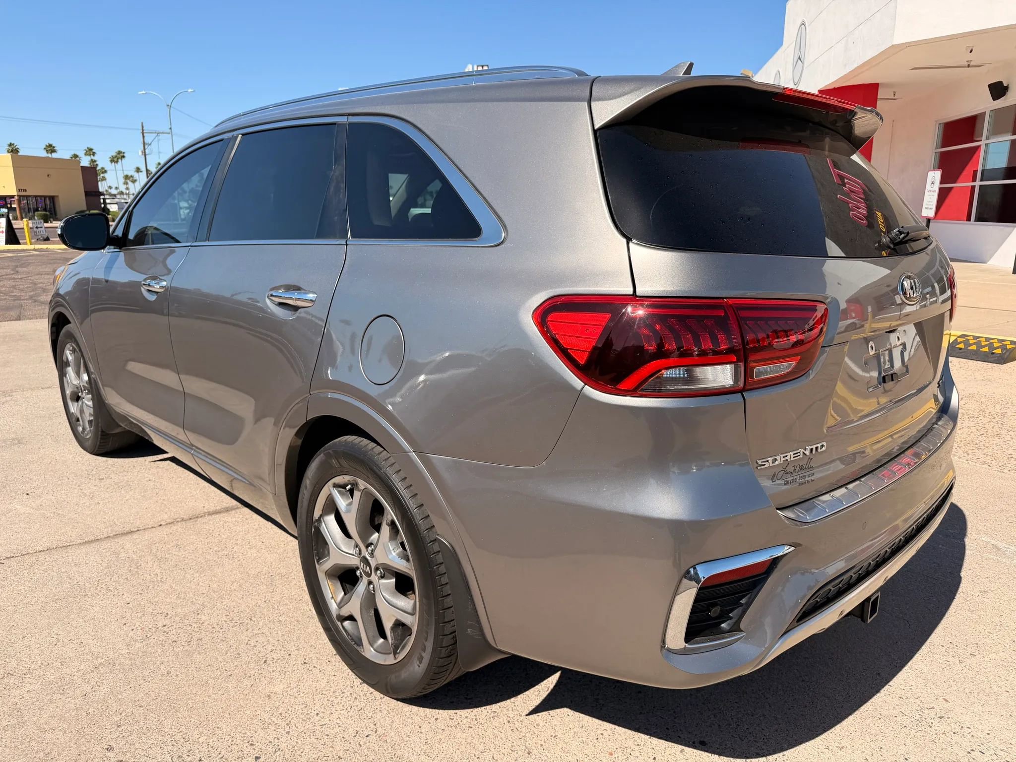 Used 2019 Kia Sorento SX image 7