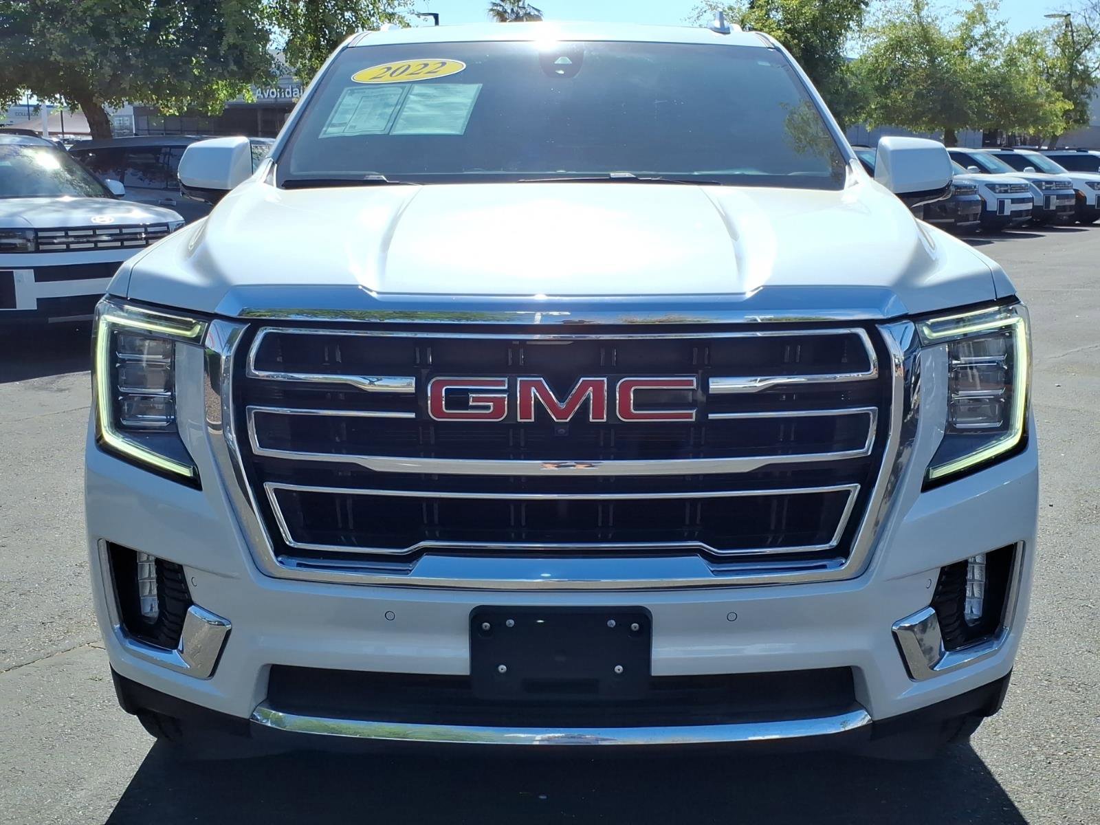 Used 2022 GMC Yukon XL SLT w/ SLT Premium Package image 8