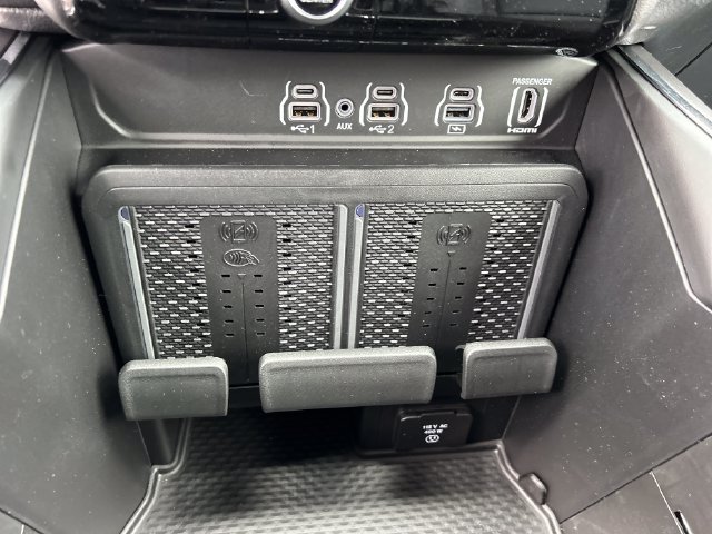 New 2026 RAM 1500 Laramie w/ Night Edition AWD/4WD image 21