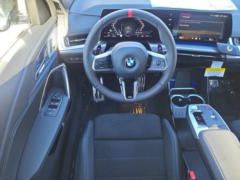 Certified 2025 BMW X1 M35i w/ Shadowloine Package AWD/4WD image 36