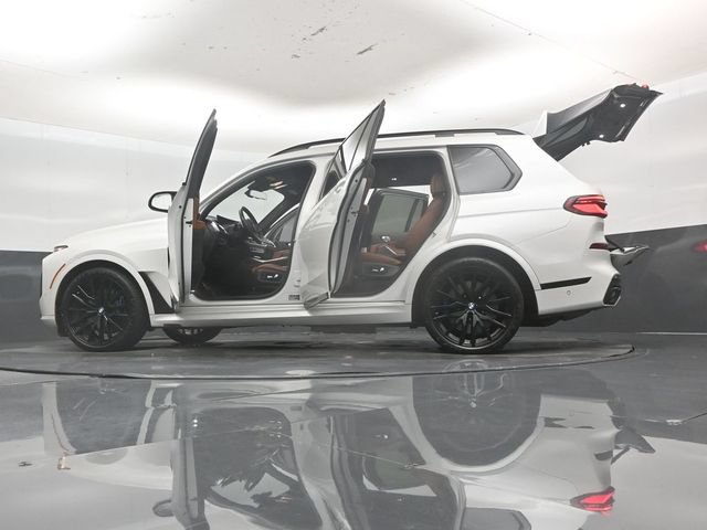 Used 2023 BMW X7 M60i w/ Executive Package AWD/4WD image 64